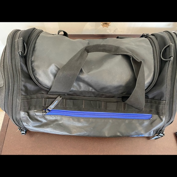 Adidas Climaproof Menace 70L Duffel - Picture 2 of 5